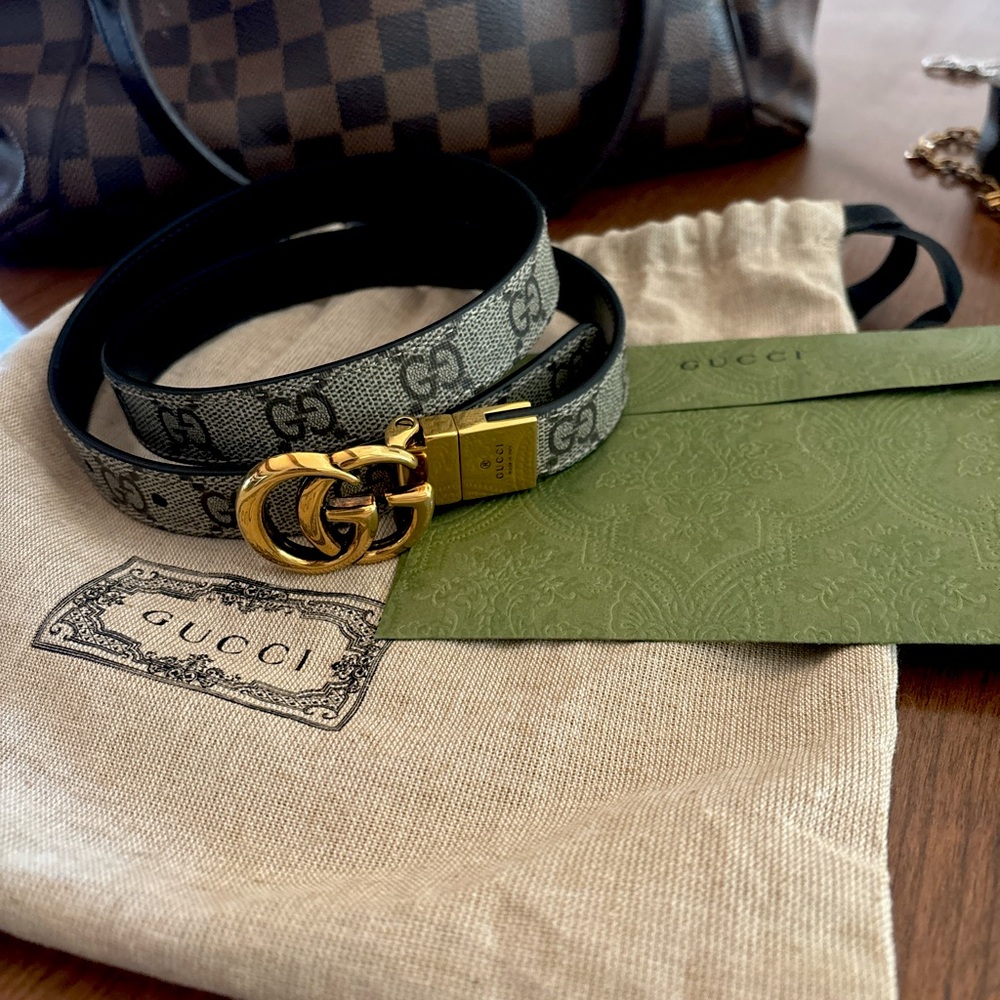 Gucci Double G Thin Belt in the GG Supreme canvas REVERSIBLE
